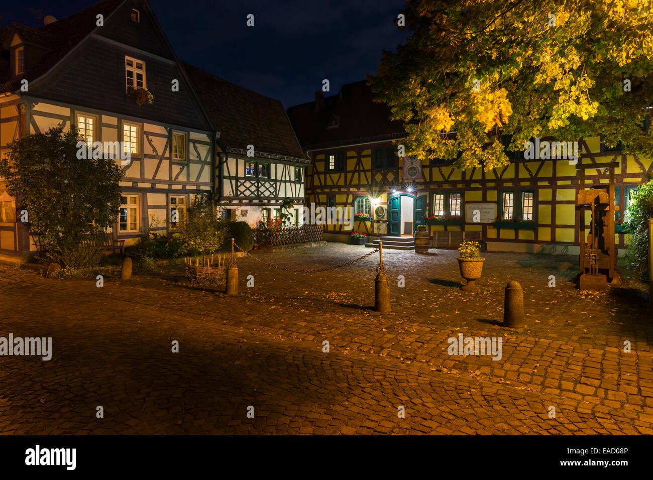 Nuit de l'humeur, vieille ville avec ses maisons à colombages, Eltville am Rhein, Rheingau, Hesse, Allemagne, Banque D'Images