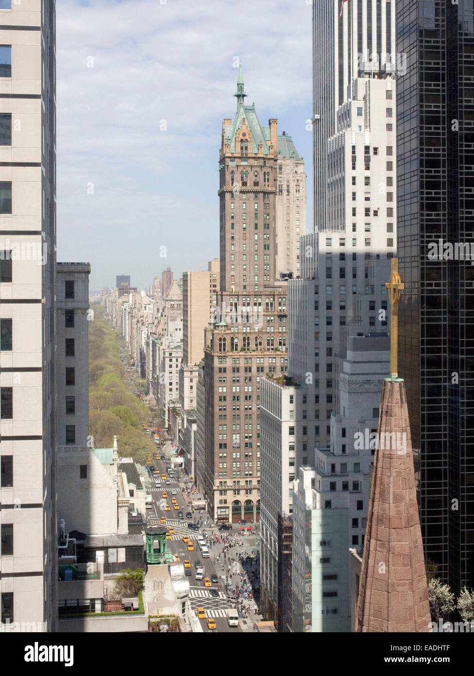Vue sur la Cinquième Avenue de New York d'en haut Banque D'Images