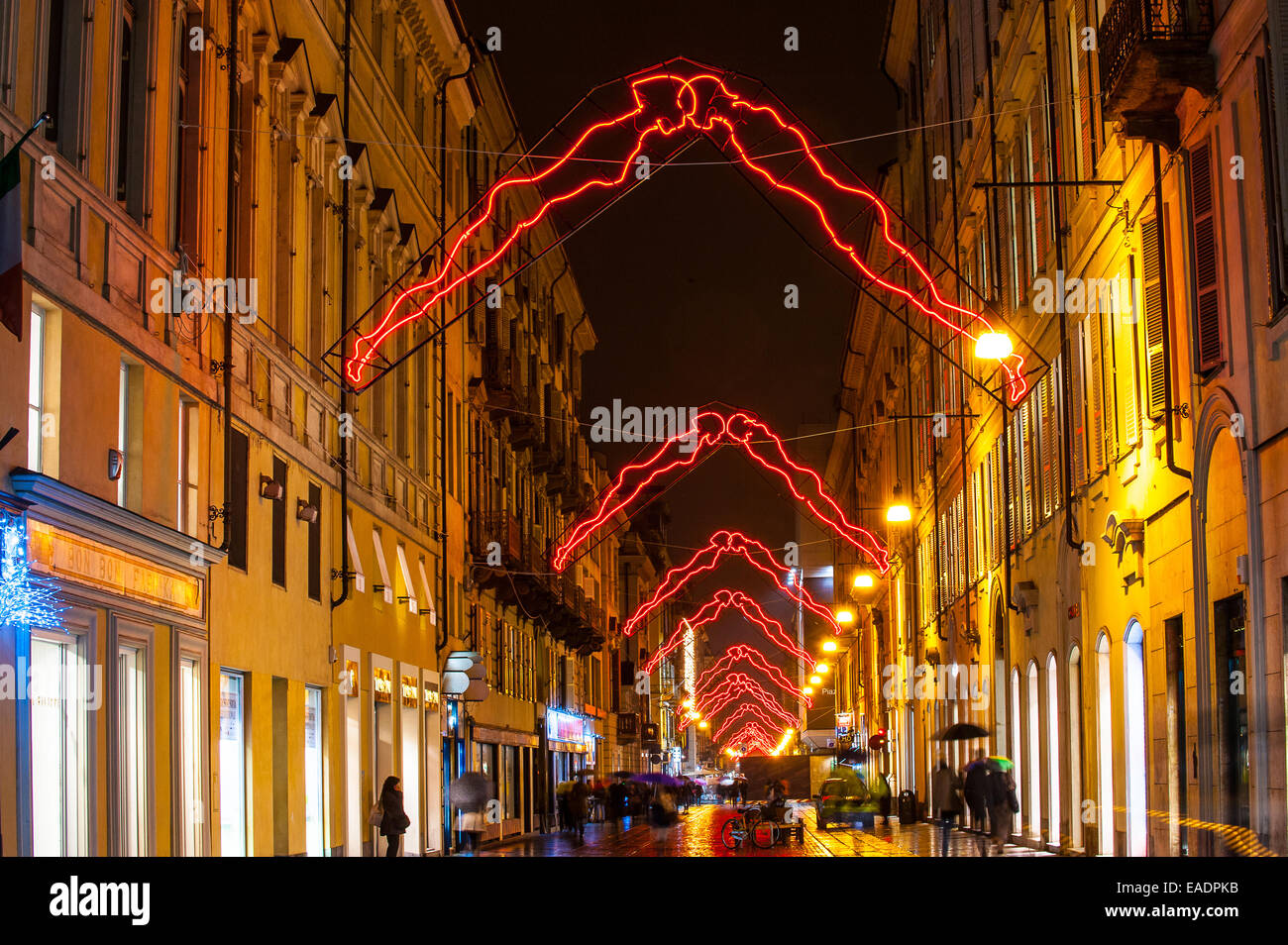 Turin, Italie. 12Th Nov, 2014. Italie Piémont Turin ' 'artista Luci' dans la Via Lagrange - Noi - par Luigi Stoisa Crédit : Realy Easy Star/Alamy Live News Banque D'Images