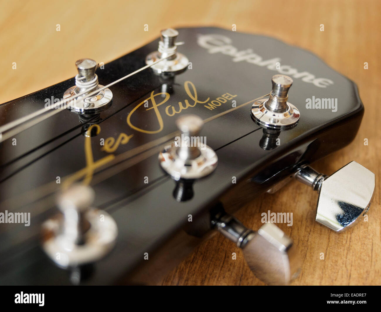 Black Gibson Les Paul Special-II Ltd guitare électrique Photo Stock - Alamy
