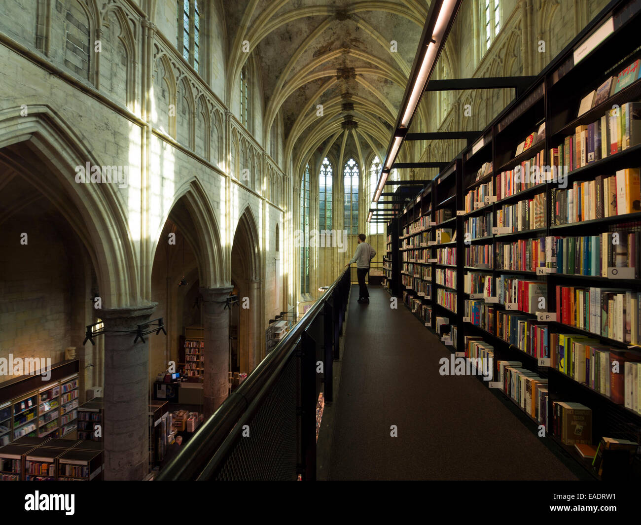 Librairie Selexyz installé dans une ancienne église dominicaine à Maastricht, aux Pays-Bas, en Europe Banque D'Images