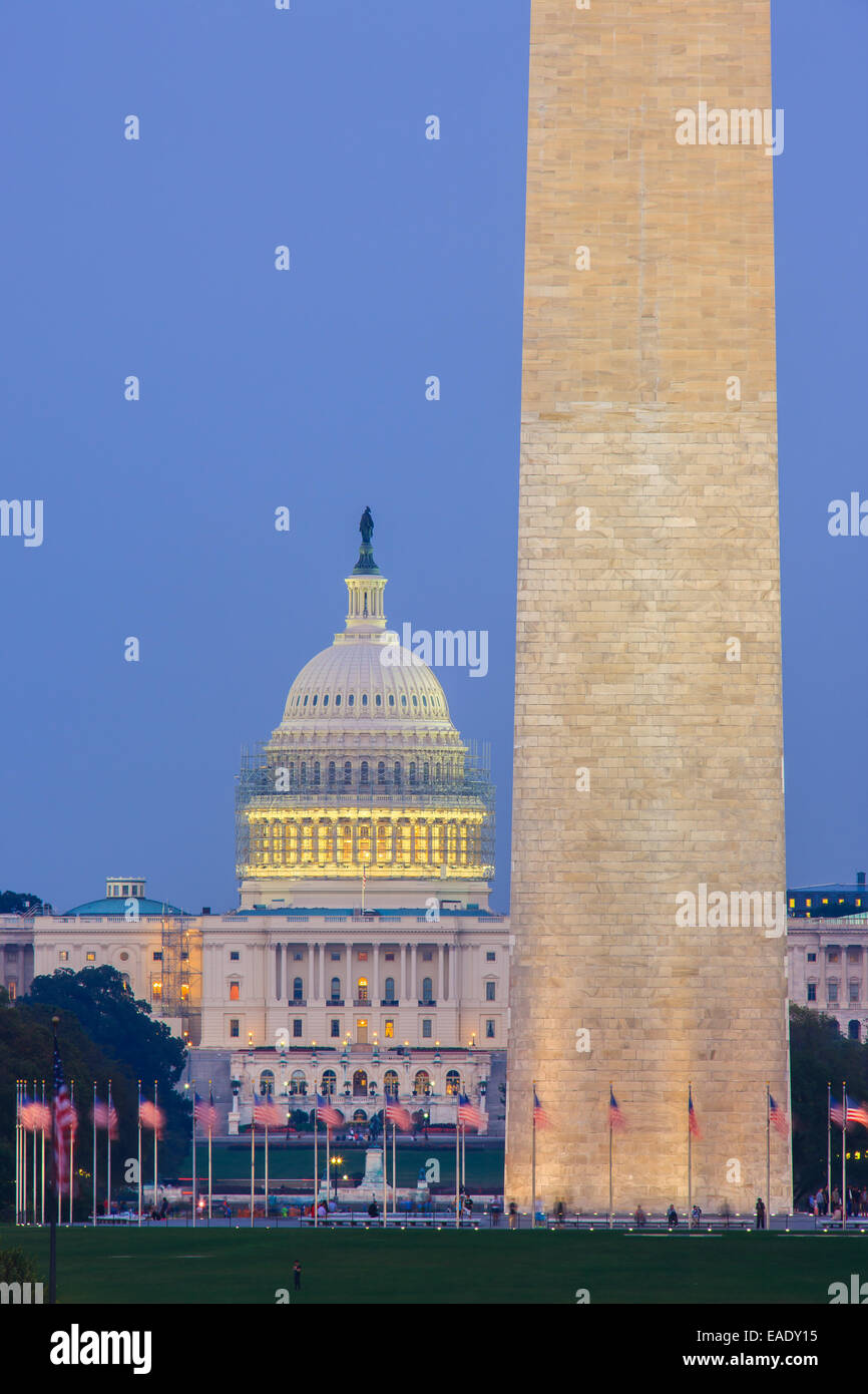 Washington Monument et Capitole à Washington DC. Banque D'Images