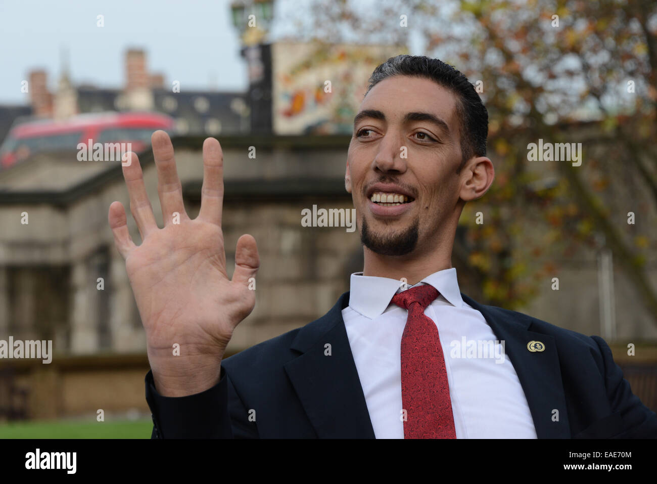 Sultan kosen worlds tallest man Banque de photographies et d’images à ...