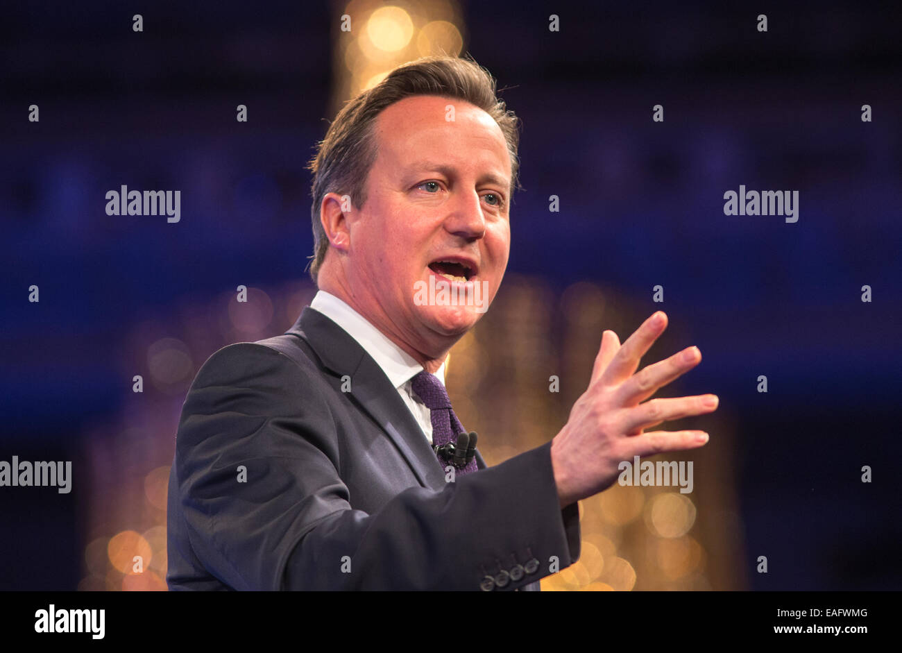 Le premier ministre, David Cameron, s'adresse à la conférence annuelle de l'IBC à l'hôtel Grosvenor House, Londres Banque D'Images