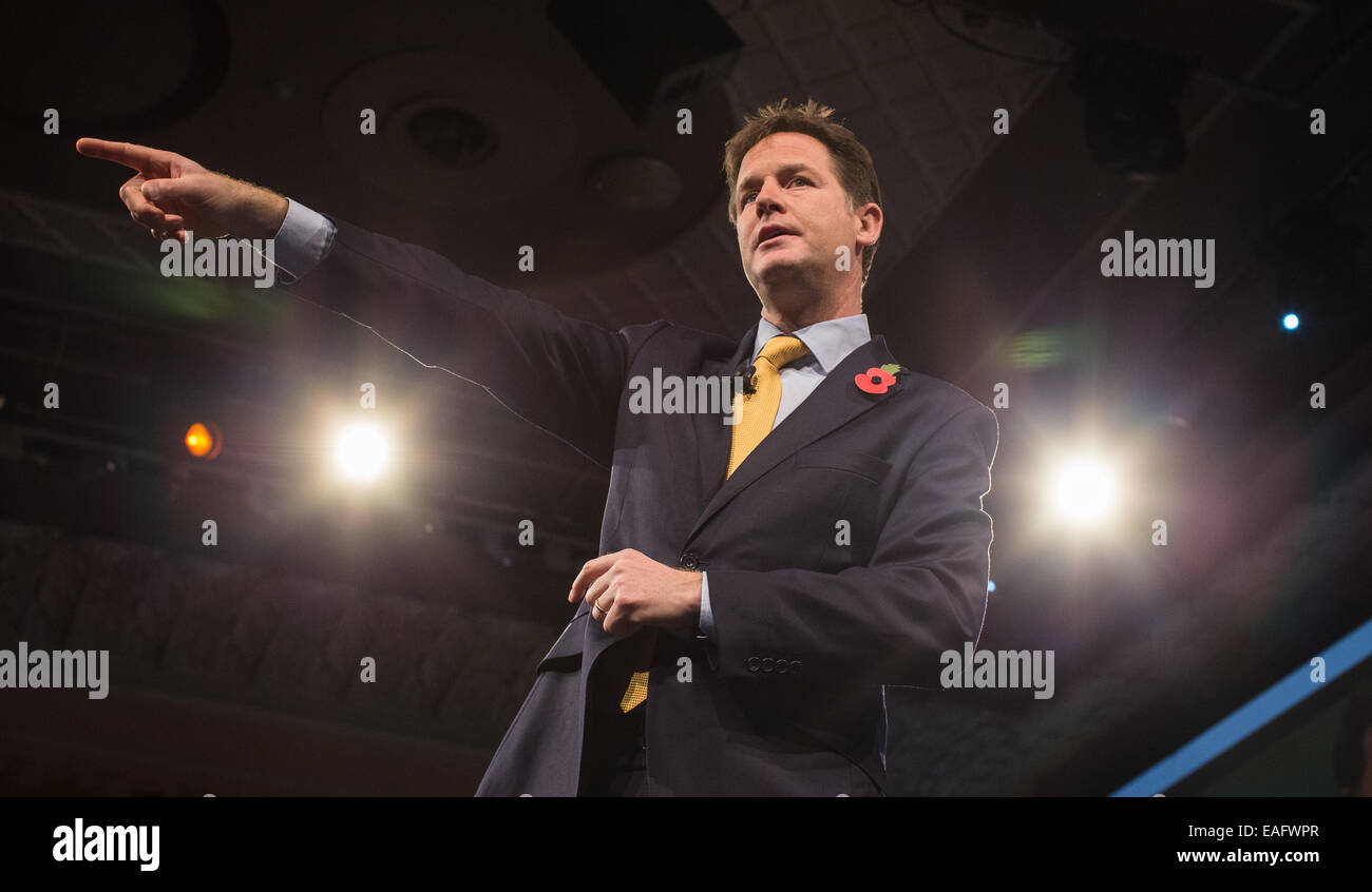 Vice-premier ministre, Nick Clegg, s'exprimant lors de la conférence annuelle de l'IBC à l'hôtel Grosvenor,Londres Banque D'Images