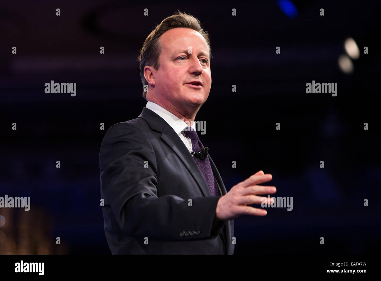 Le premier ministre, David Cameron, s'adresse à la conférence annuelle de l'IBC à l'hôtel Grosvenor House, Londres Banque D'Images