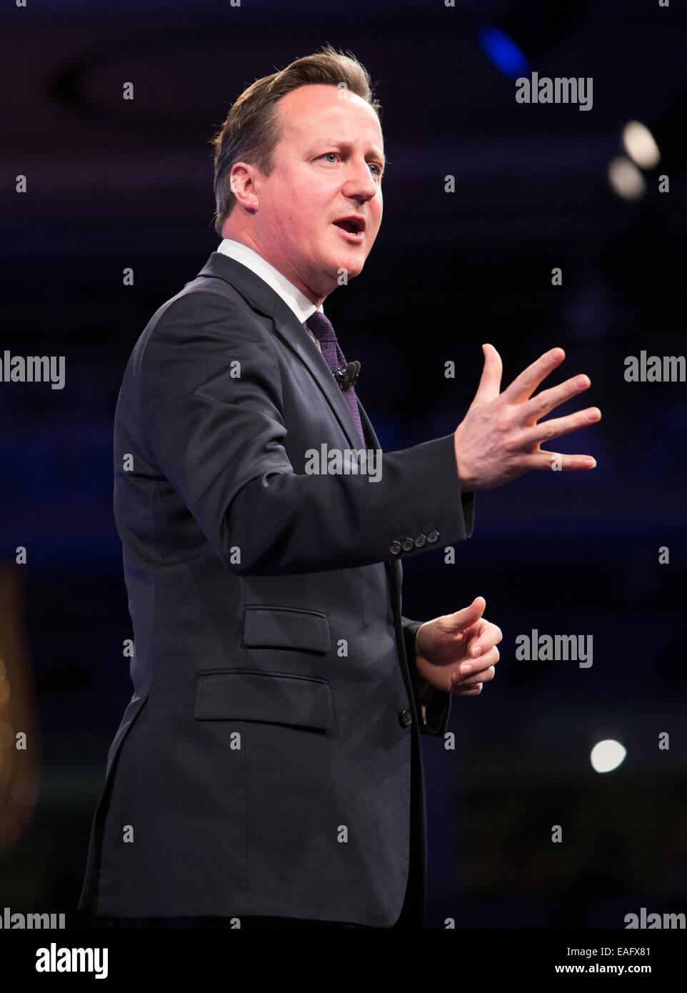 Le premier ministre, David Cameron, s'adresse à la conférence annuelle de l'IBC à l'hôtel Grosvenor House, Londres Banque D'Images