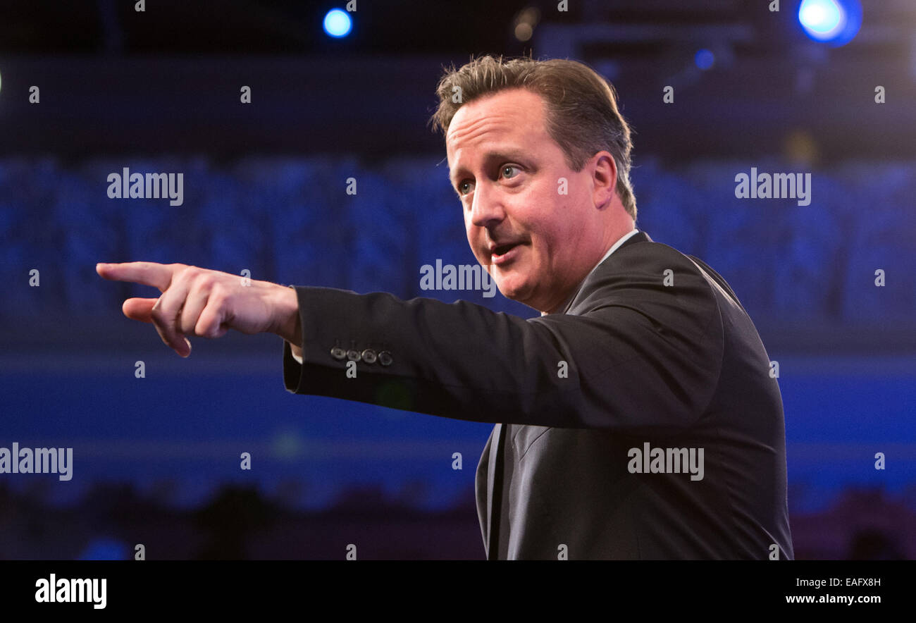 Le premier ministre, David Cameron, s'adresse à la conférence annuelle de l'IBC à l'hôtel Grosvenor House, Londres Banque D'Images