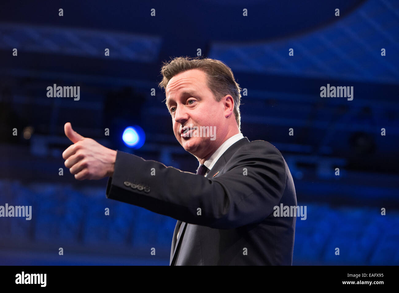 Le premier ministre, David Cameron, s'adresse à la conférence annuelle de l'IBC à l'hôtel Grosvenor House, Londres Banque D'Images