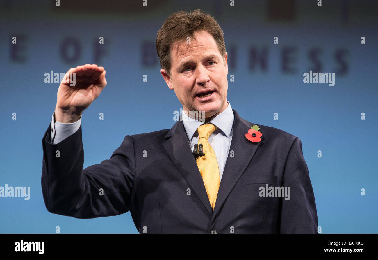 Vice-premier ministre, Nick Clegg, s'exprimant lors de la conférence annuelle de l'IBC à l'hôtel Grosvenor,Londres Banque D'Images