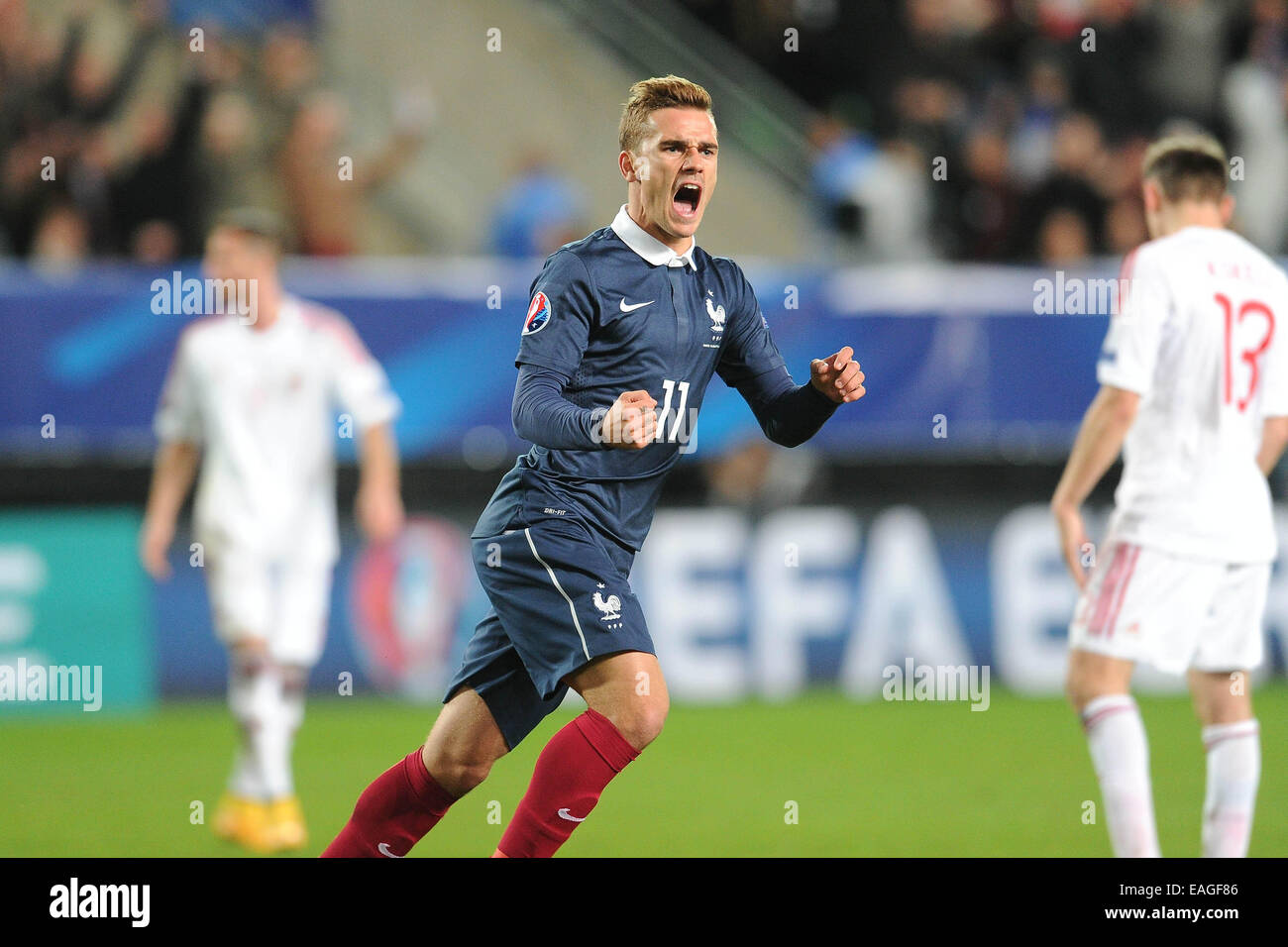 Stade de la Route-de-Lorient, Rennes, France. 14 novembre, 2014. Le football international friendly. La France contre l'Albanie. Antoine Griezmann célèbre son but (France) Crédit : Action Plus Sport Images/Alamy Live News Banque D'Images