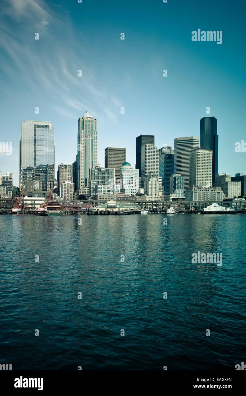 Seattle skyline et front de mer, Washington, USA Banque D'Images
