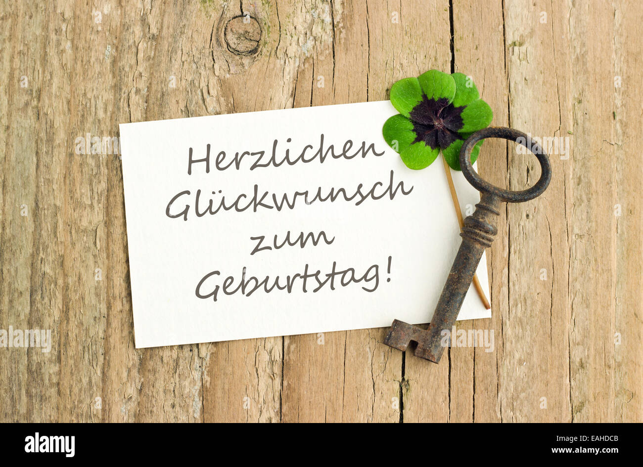 Carte D Anniversaire Allemand Avec La Cle Et Le Trefle A Feuilles Photo Stock Alamy Carte D Anniversaire Allemand Avec La Cle Et Le Trefle A Feuilles Photo Stock Alamy