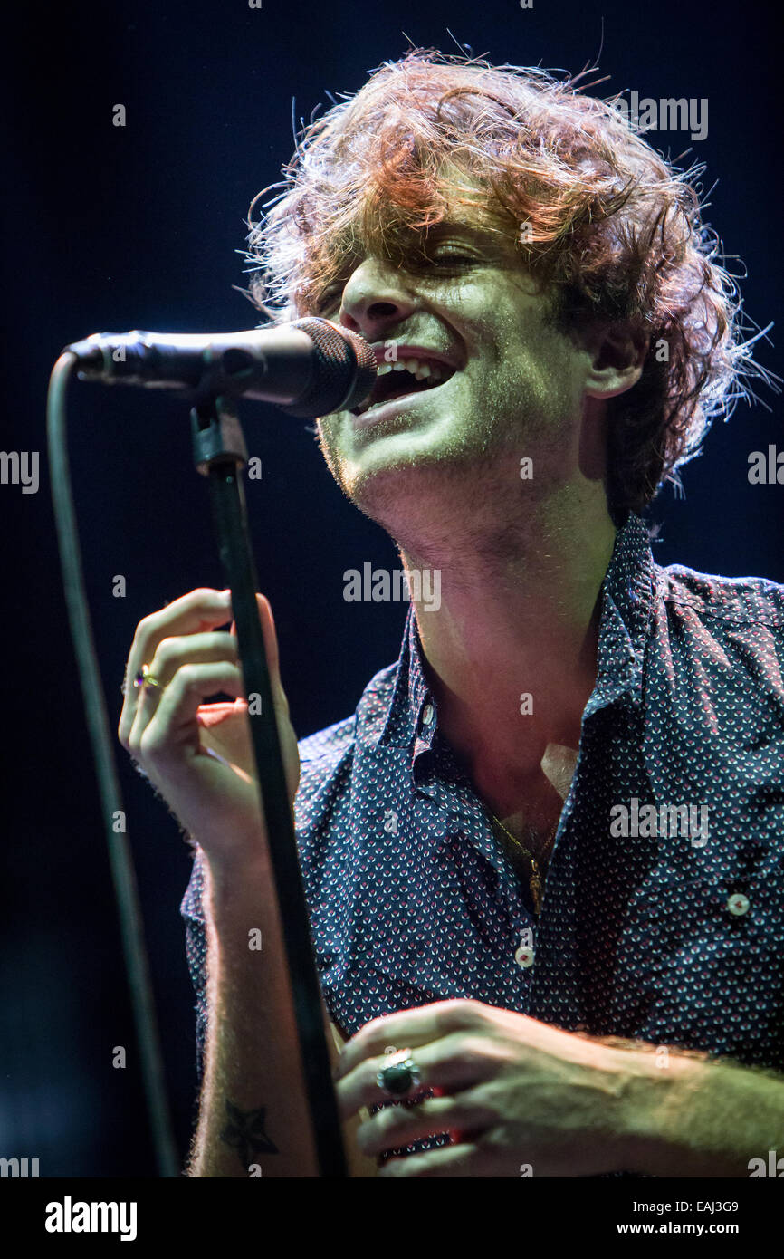 Milan, Italie. 15 novembre, 2014. Le chanteur/compositeur écossais PAOLO NUTINI effectue live au Mediolanum Forum de présenter le nouvel album 'Love' caustique Crédit : Rodolfo Sassano/Alamy Live News Banque D'Images