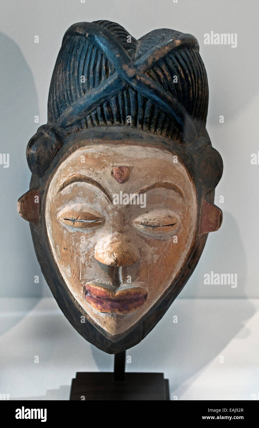 Masque anthropomorphe Gabon Culture Culture africains Punu Banque D'Images