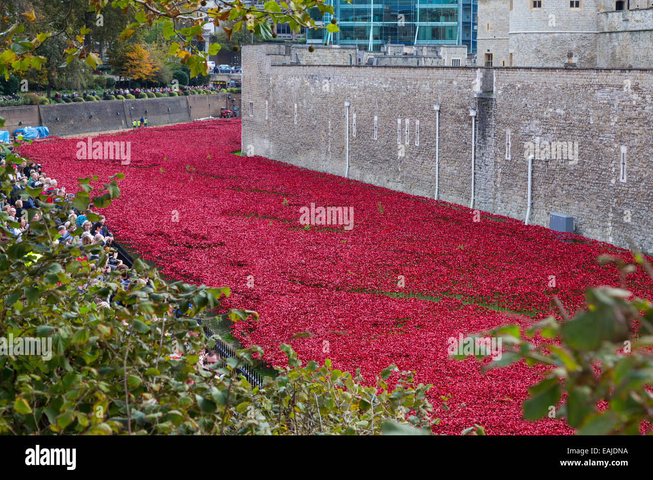 Les terres et les mers de sang ont balayé de rouge Banque D'Images