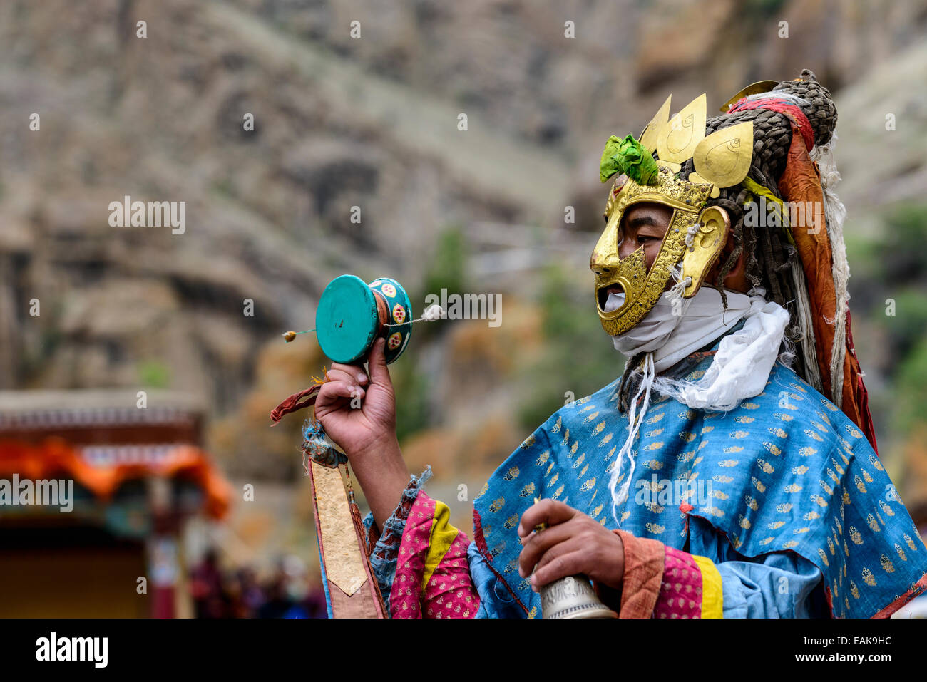 Danse des masques rituels des moines, décrivant articles depuis les débuts du bouddhisme, au cours du Festival Hemis, Hemis, Ladakh Banque D'Images