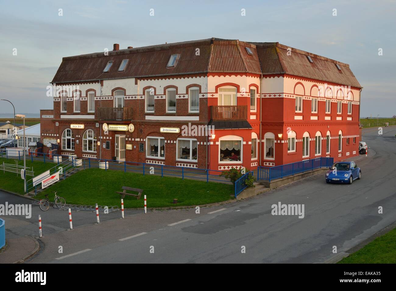 Restaurant de fruits de mer au port de Tammensiel, Pellworm, Frise du Nord, Schleswig-Holstein, Allemagne Banque D'Images