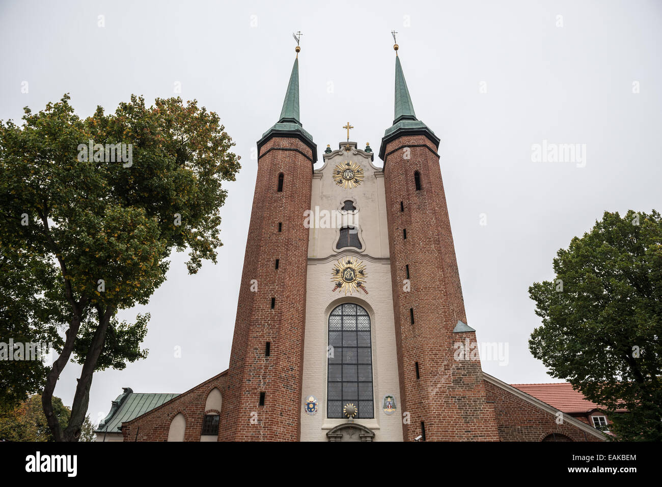 Consigner vos bagages Oliwa dédiée à la Sainte Trinité, Sainte Vierge Marie et de St Bernard en quartier Oliwa, Gdansk, Pologne Banque D'Images