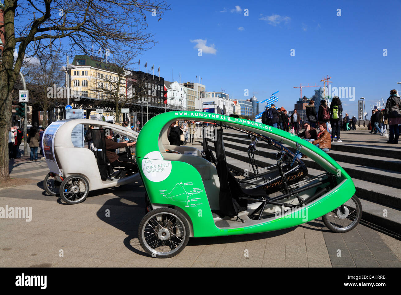 Cyclo pour une excursion, le port de Hambourg, Allemagne, Europe Banque D'Images