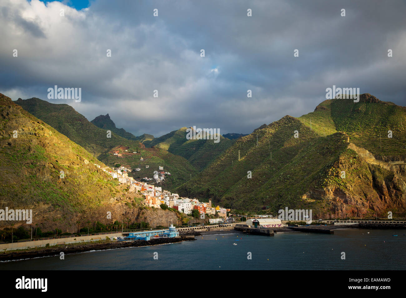 Vallesco, un village sur une colline près de Santa Cruz de Tenerife, Canaries, Espagne Banque D'Images