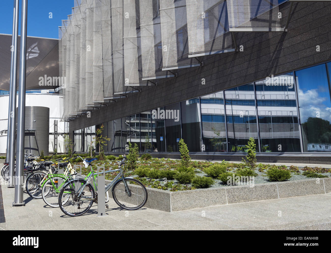 Un immeuble de bureaux situé à Töölönlahti dans le centre-ville d'Helsinki à côté de la gare d'Helsinki, Finlande Banque D'Images