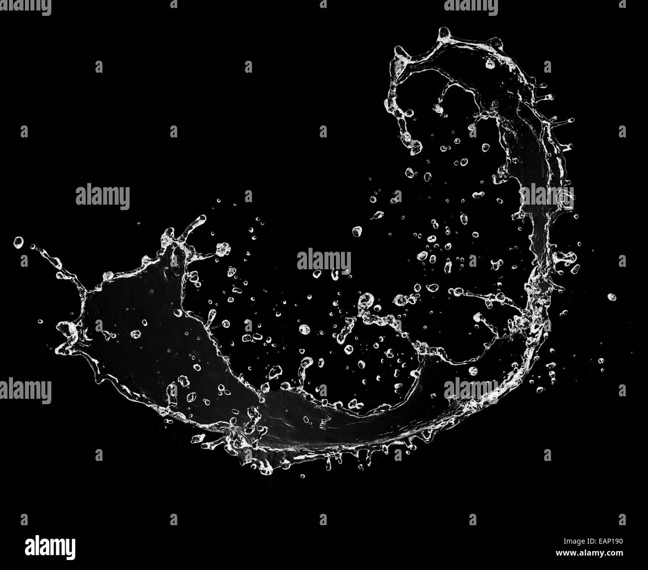 Les éclaboussures d'eau isolé sur fond noir Banque D'Images