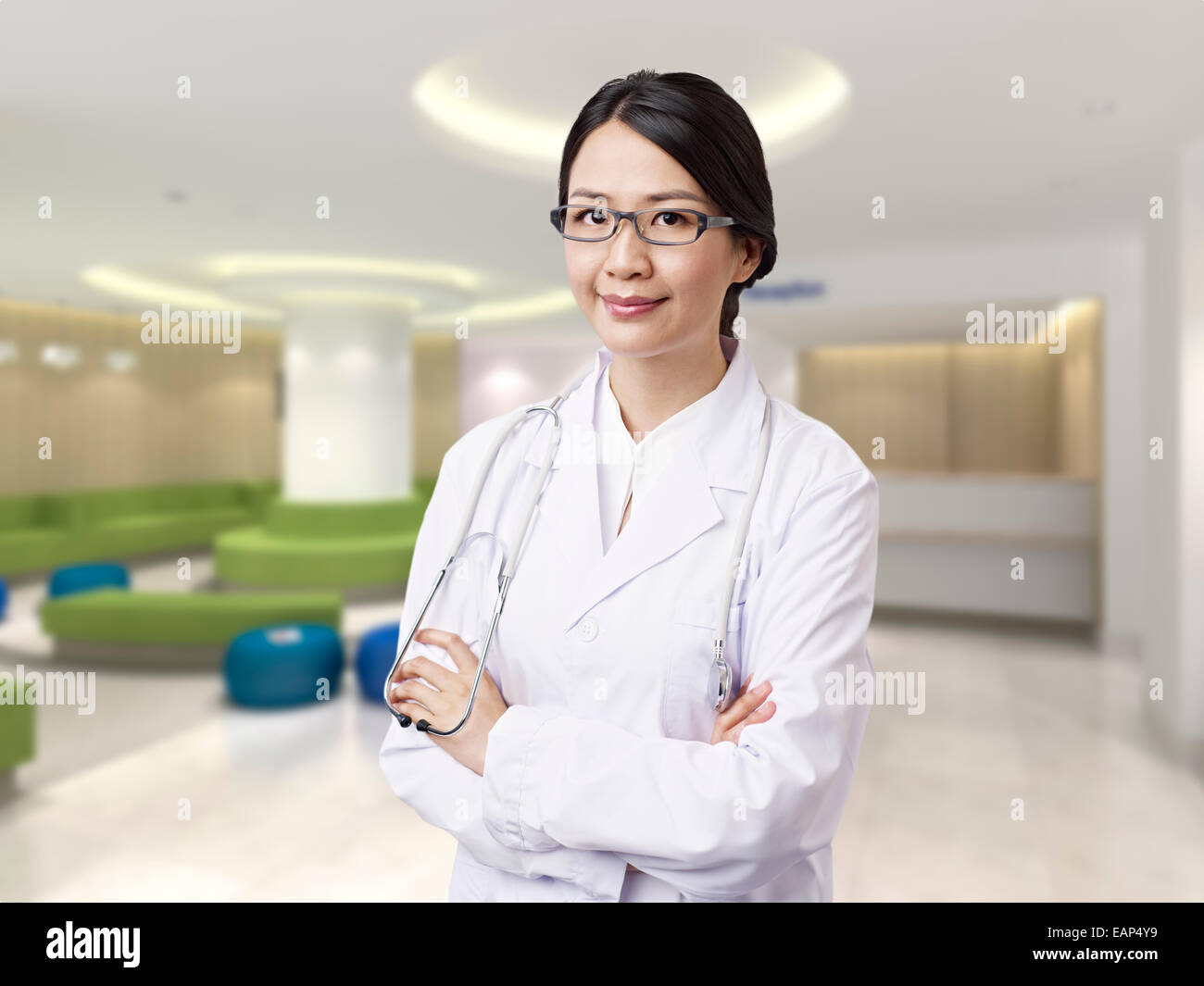 Asian female doctor Banque D'Images
