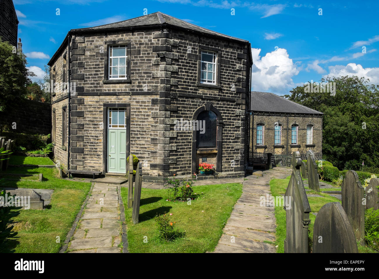 La plus ancienne chapelle méthodiste en utilisation permanente fondée 1742. Heptonstall, Yorkshire Banque D'Images