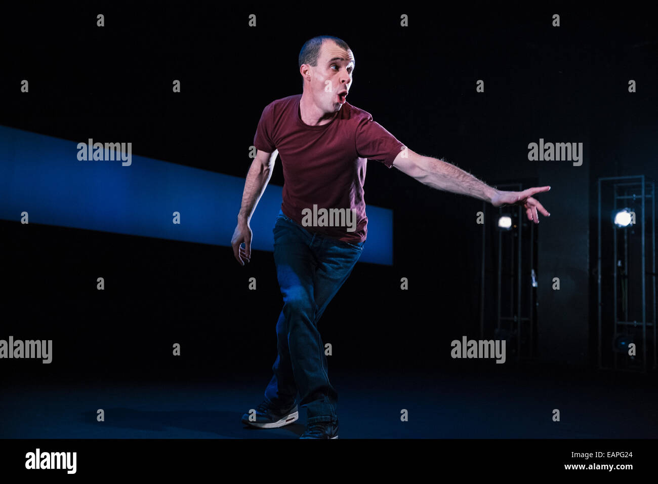 Tom-Vaughan-Lawlor Howie Le Rookie effectue au Barbican. Banque D'Images