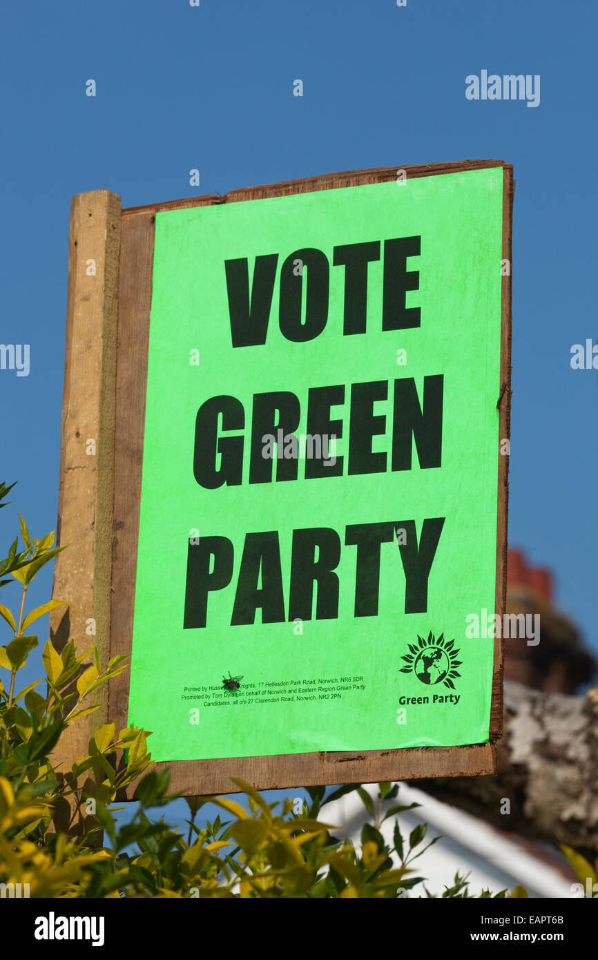 Politique du Parti Vert Affiche publicitaire pour les élections parlementaires. La route. Norwich. Banque D'Images