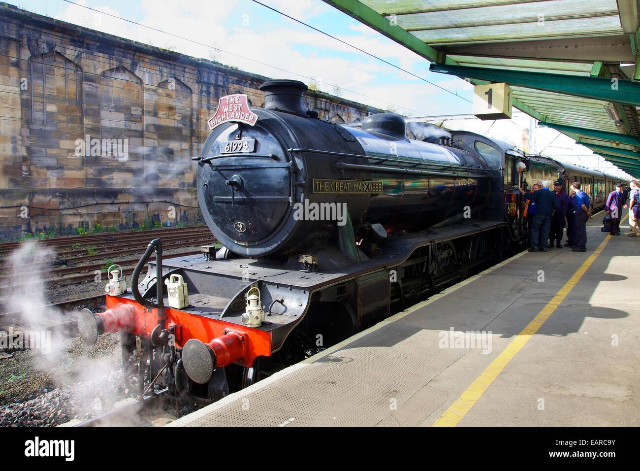 LNER Classe K4 2-6-0 'Le Grand Marquis" train à vapeur. La gare de Carlisle, Carlisle, Cumbria, West Coast Main Line, au Royaume-Uni. Banque D'Images