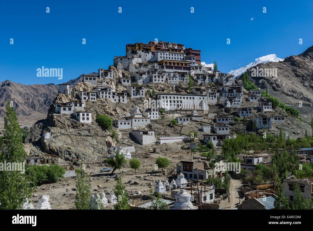 Thiksey Gompa, monastère construit sur une colline, le Ladakh, le Jammu-et-Cachemire, l'Inde Banque D'Images