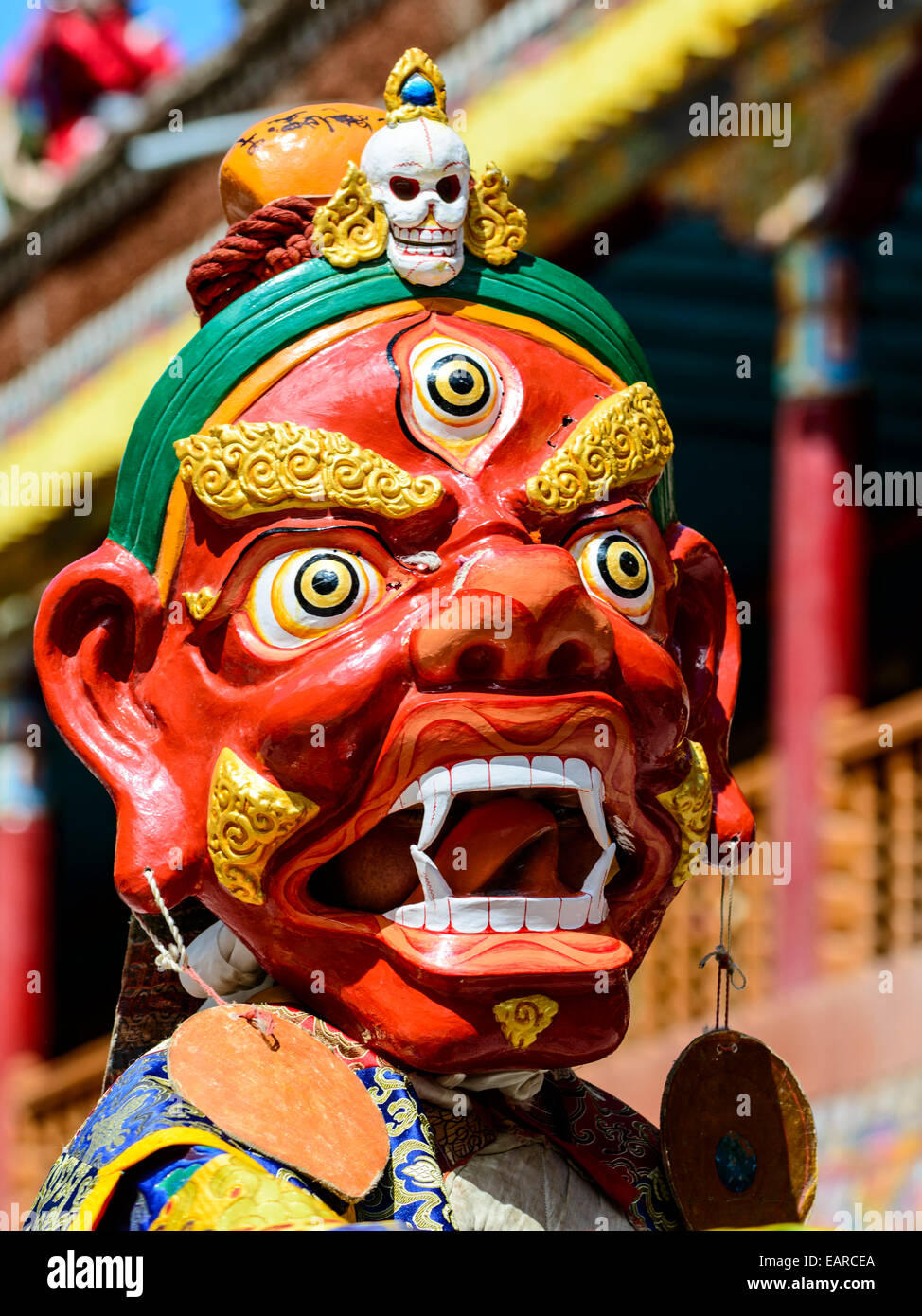 Danse des masques rituels des moines, décrivant articles depuis les débuts du bouddhisme, au cours du Festival Hemis, Hemis, Ladakh Banque D'Images