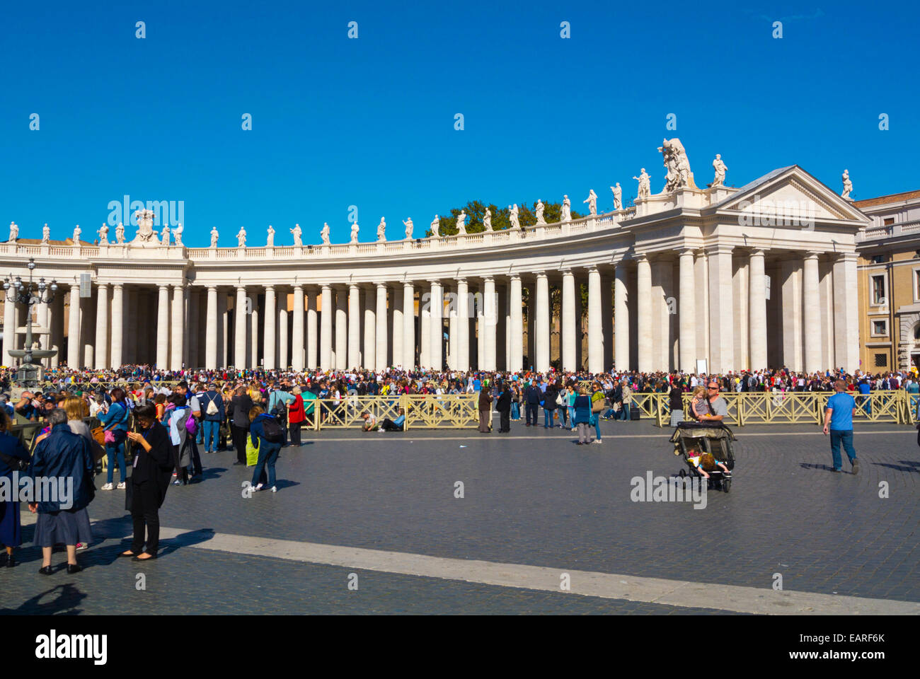 Piazza San Pietro, la place Saint Pierre, le Vatican, Rome, Italie Banque D'Images