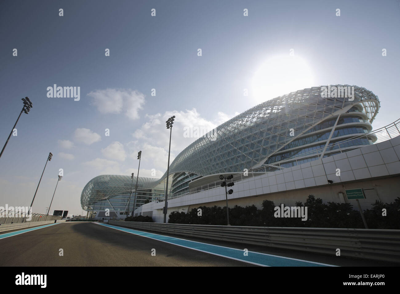 Abu Dhabi, Emirats Arabes Unis. 20 novembre, 2014. Une vue générale de l'hôtel Viceroy est représenté lors des préparatifs de la Formule 1 Grand Prix d'Abu Dhabi 2014 au Circuit de Yas Marina à Abu Dhabi, Emirats Arabes Unis. Credit : ZUMA Press, Inc./Alamy Live News Banque D'Images