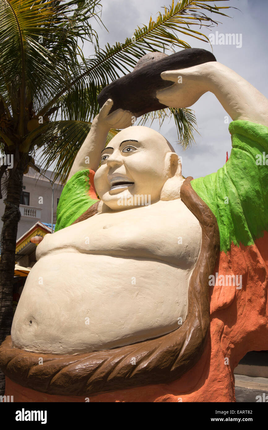 L'Ile Maurice, Grand Baie, bazar, Happy Laughing Buddha avec bras levés tenant mendicité figure feng shui Banque D'Images