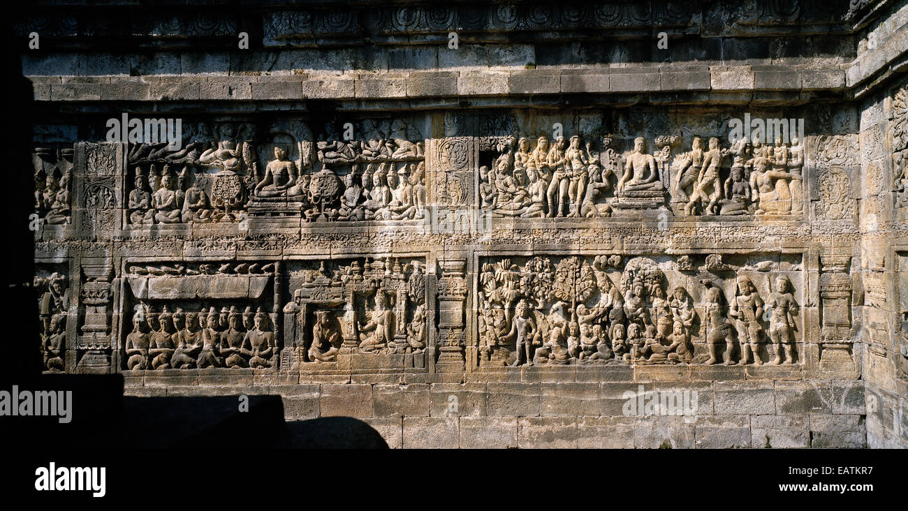 World Travel. Des sculptures et reliefs au monument bouddhiste Borobudur à Yogyakarta en Indonésie en Asie du sud-est. Wanderlust Évasion Histoire Culture Banque D'Images