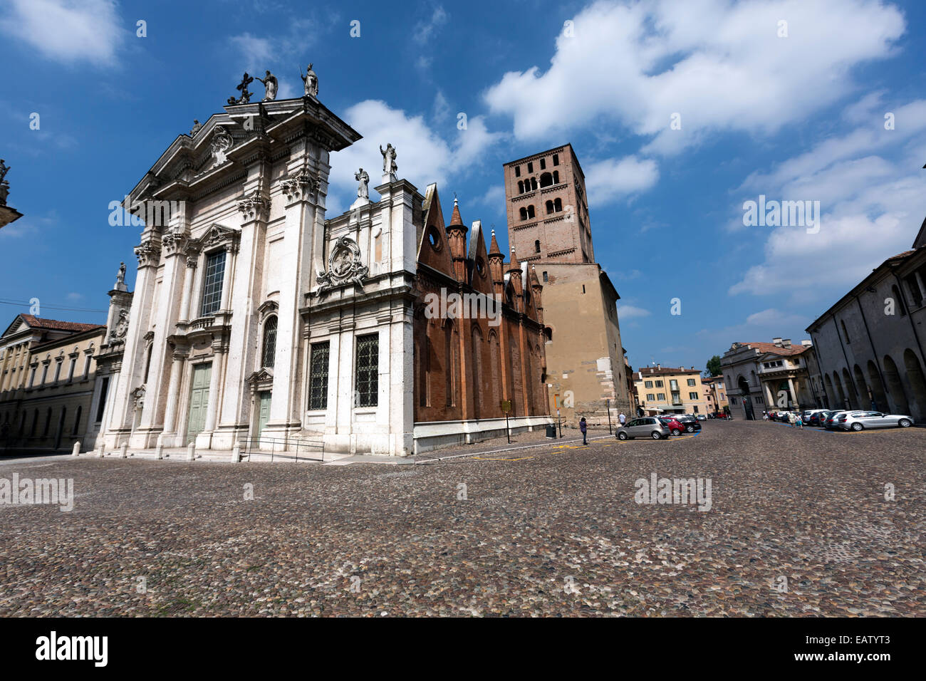 Piazza Sordello et Mantua Cathedral Banque D'Images