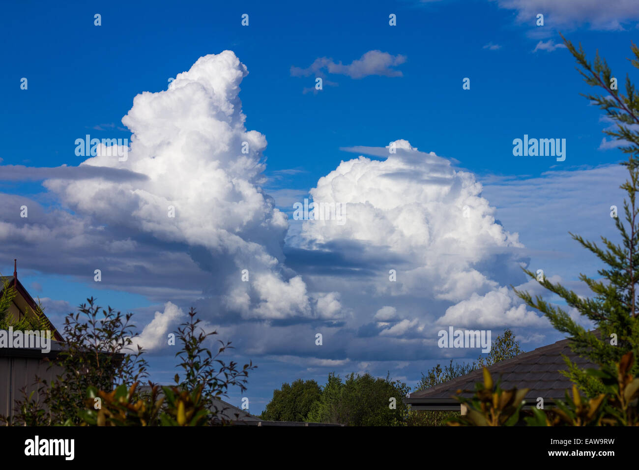 La formation de nuages Cumulonimbus Banque D'Images