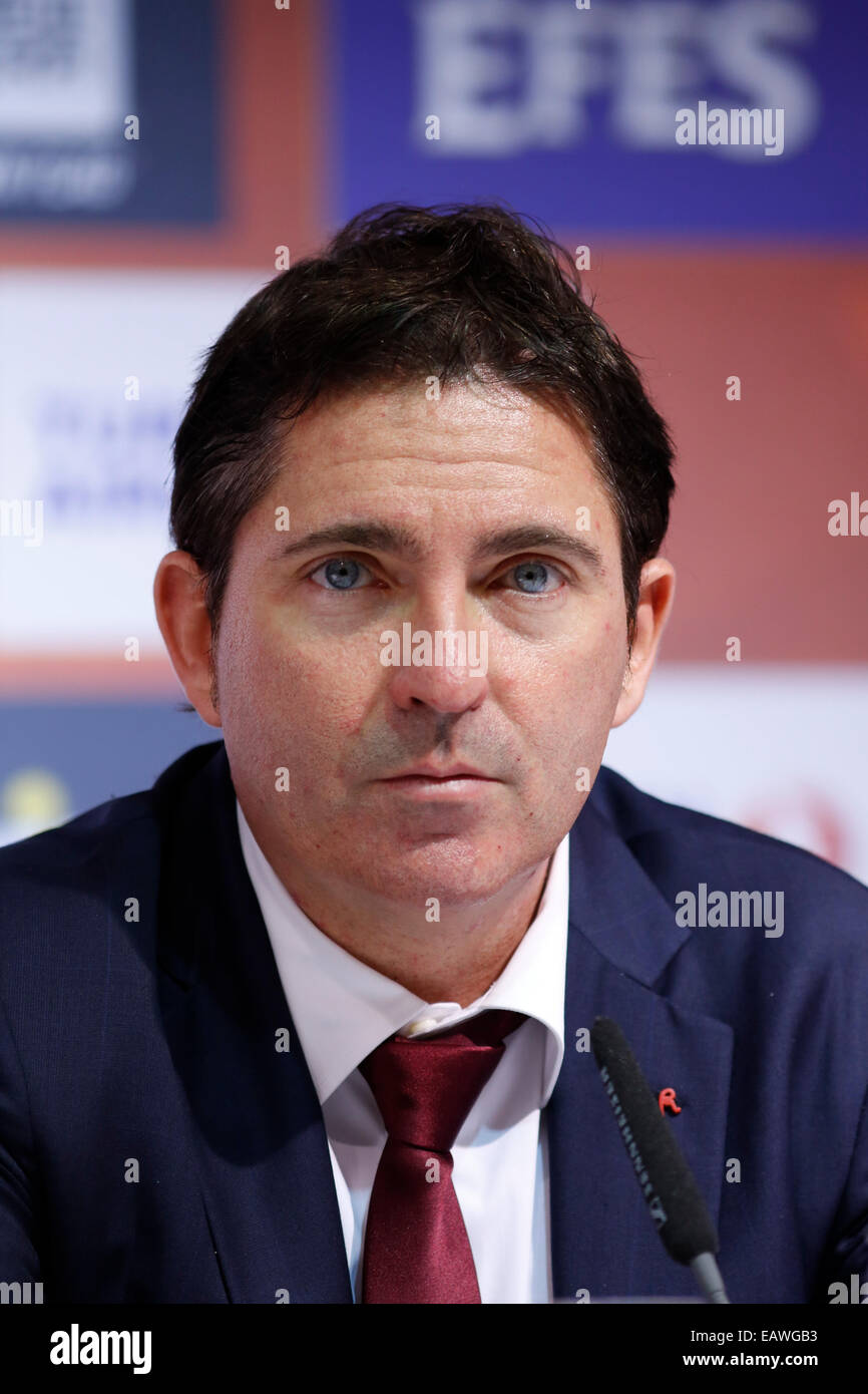 - 20.11.2014 Munich ; Xavi Pascual (entraîneur-chef, FC Barcelone) lors de conférence de presse. FC Bayern Munich vs FC Barcelone. Credit : Lajos-Eric turfstock.com/Balogh Banque D'Images