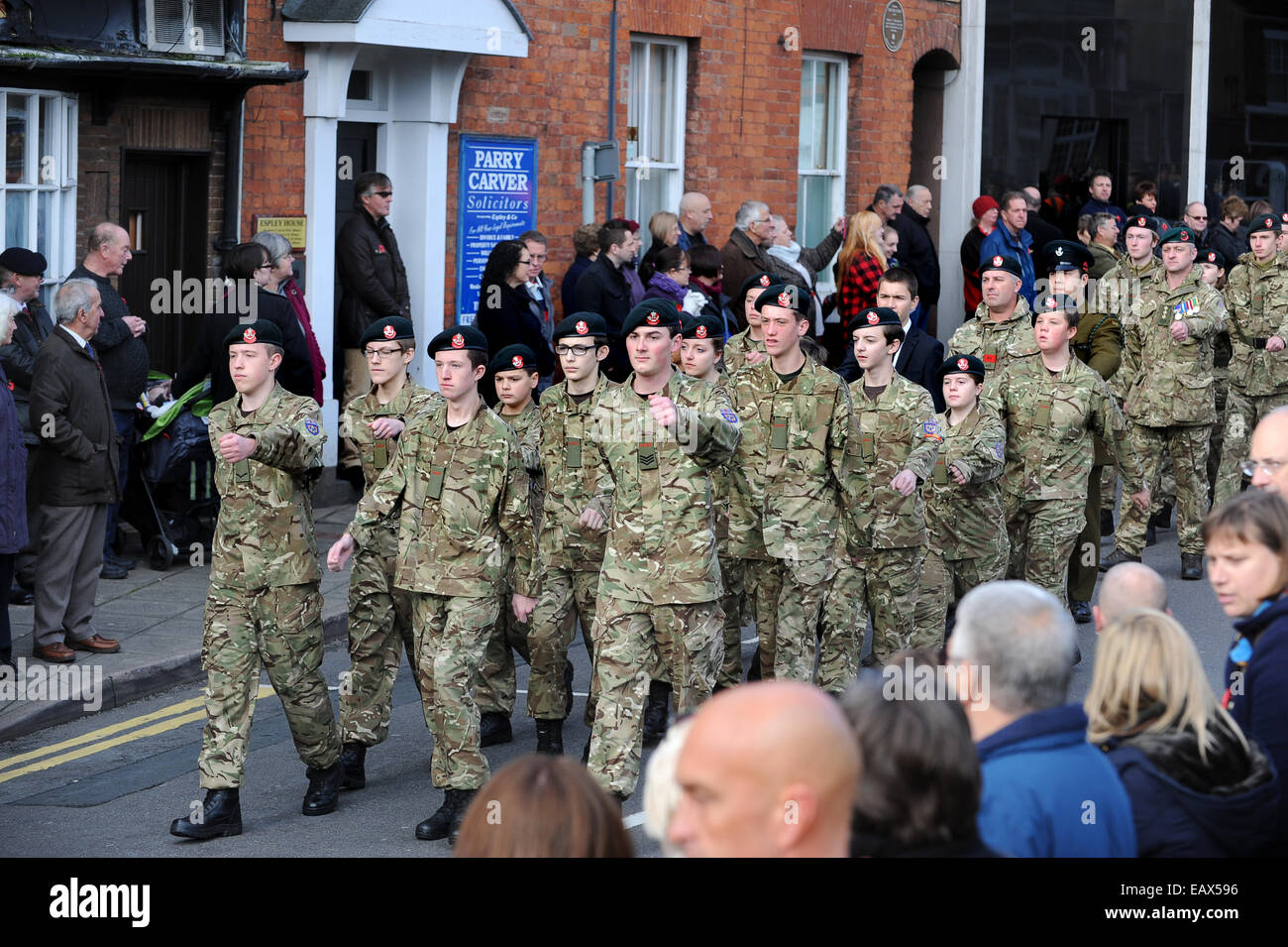 Le Shropshire Army Cadet Force marching atWellington Parade Service du souvenir Banque D'Images