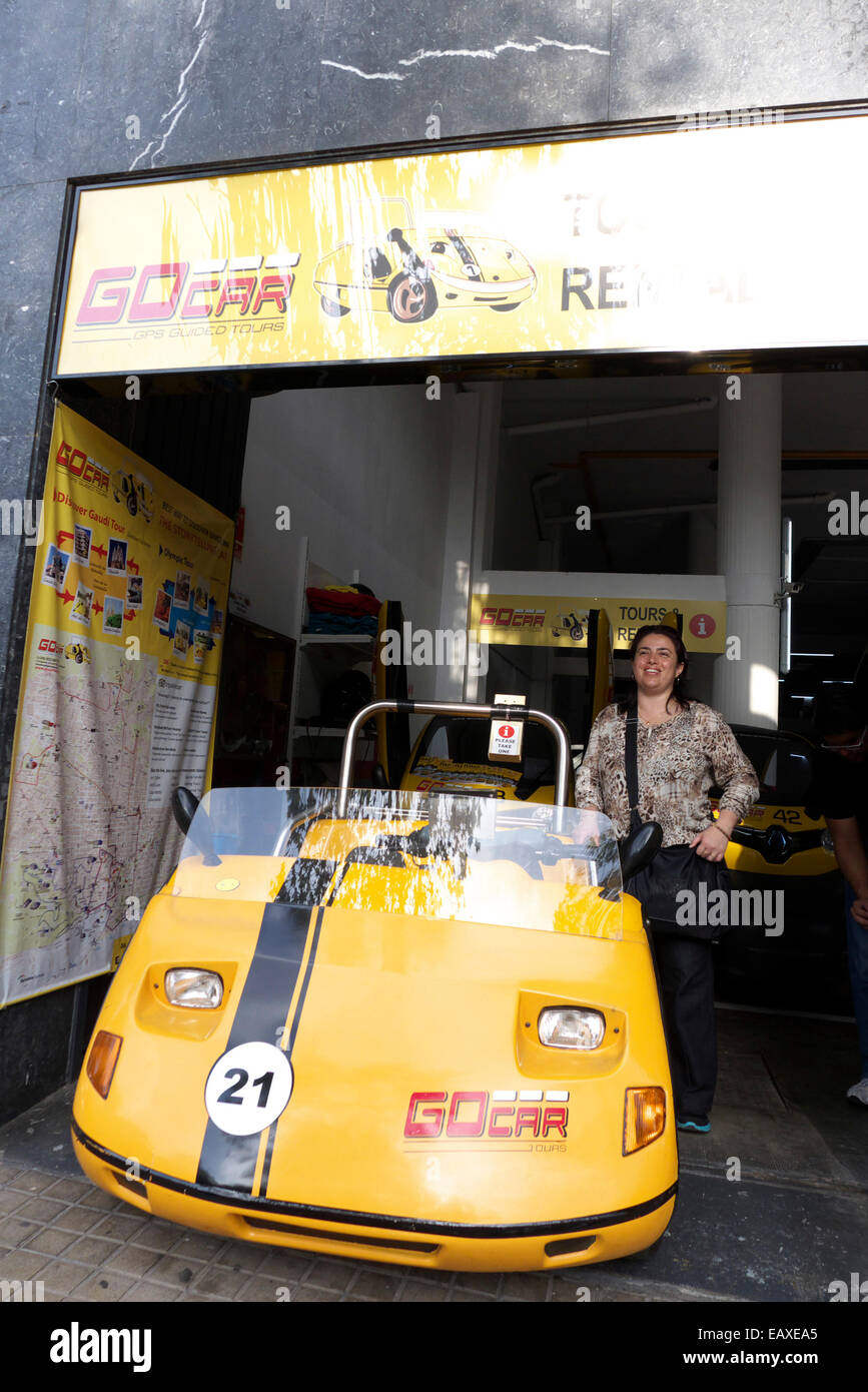 Espagne Catalogne Barcelone Location de voiture électrique pour les touristes Banque D'Images