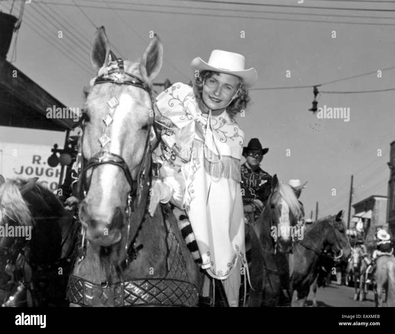 Femme à cheval dans le défilé du festival Gasparilla - Tampa 81418381 o Banque D'Images