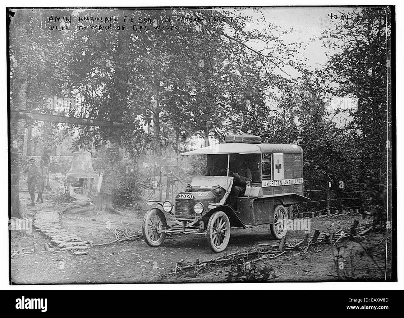 Am'n champ d'Ambulance Service en Woevre Forest, Bell pour avertir 154 Banque D'Images