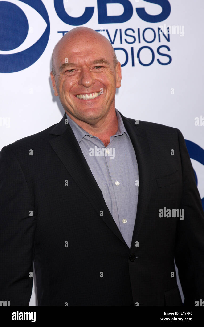 CBS Television Studios 'SUMMER SOIREE' au London hotel à West Hollywood - Arrivées avec : Dean Norris Où : West Hollywood, California, United States Quand : 19 mai 2014 Banque D'Images