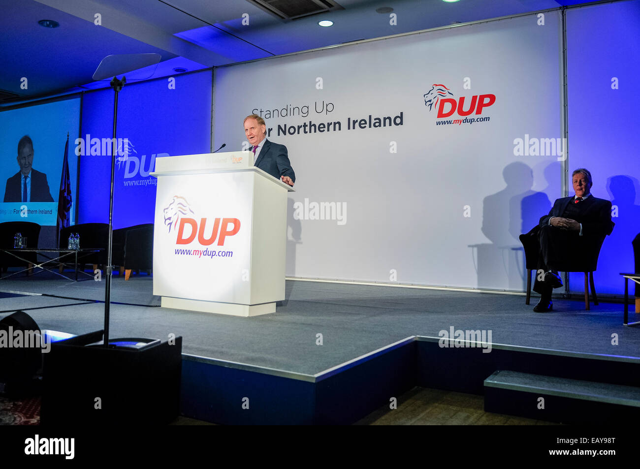 Belfast, Irlande du Nord. 22 Nov 2014. - Lord Morrow ouvre la conférence 2014 DUP Crédit : Stephen Barnes/Alamy Live News Banque D'Images