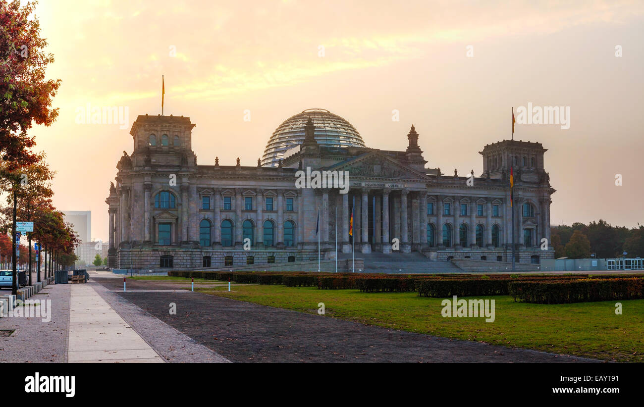 Bâtiment du Reichstag à Berlin, Allemagne le matin Banque D'Images