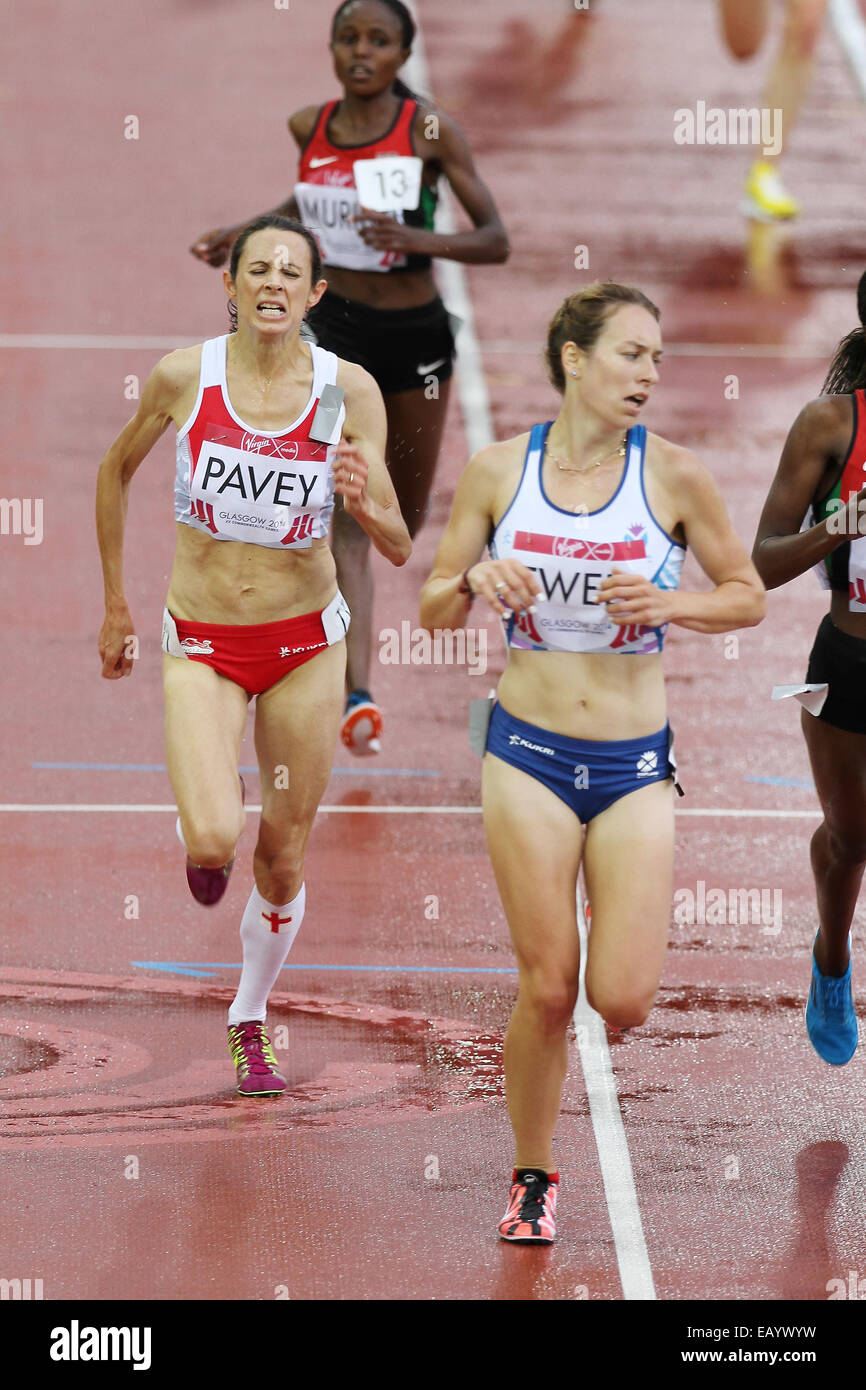 Jo PAVEY de l'Angleterre dans l'athlétisme de la Womens 5000 mètres finale à Hampden Park, dans les jeux du Commonwealth de 2014, Glasgow Banque D'Images