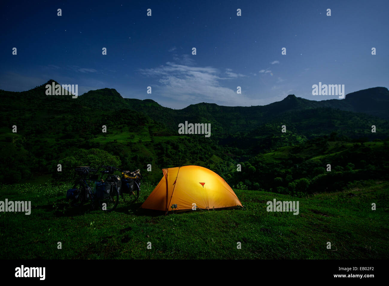 Camping dans les hautes terres du nord de l'Ethiopie Banque D'Images